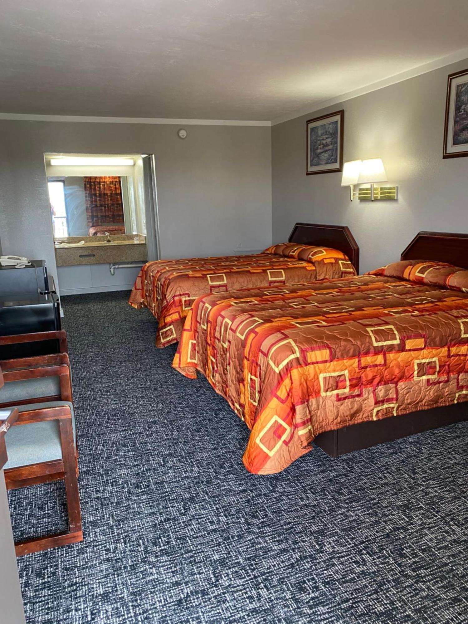 Hotel 81 El Reno 외부 사진